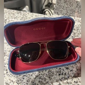 GUCCI sunglasses 🕶️